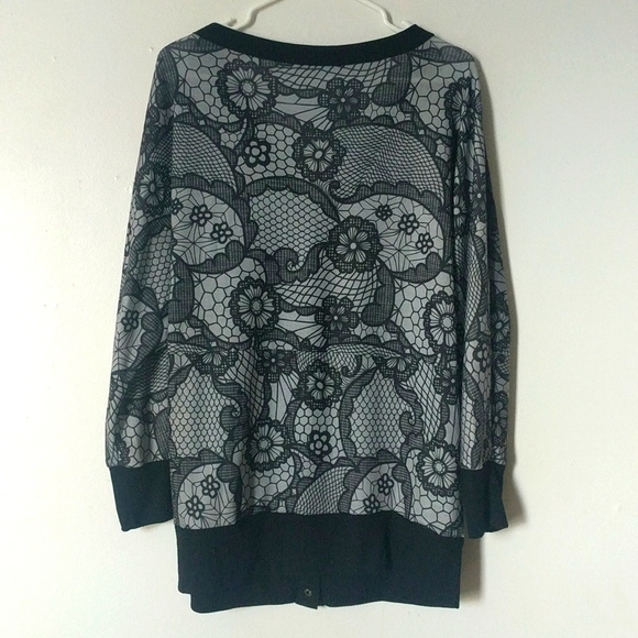 Lily by Firmiana Graphic Lace Print V Neck Cardigan Large - Picture 6 of 6